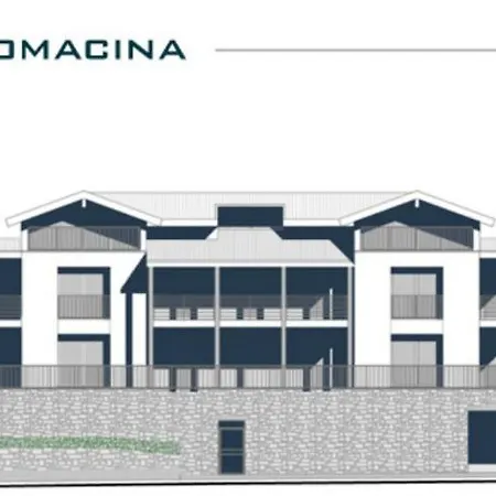 Comacina アパートホテル